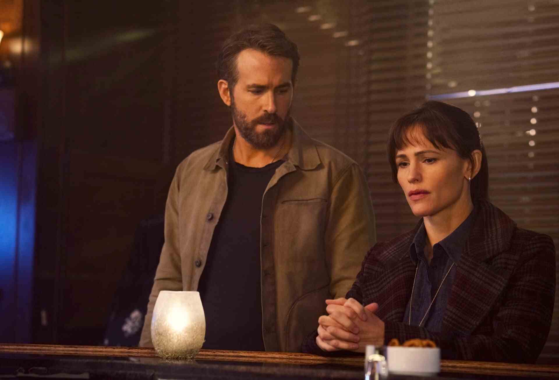 The Adam Project First Look Bilder Ryan Reynolds Zeitreise Zoe Saldana