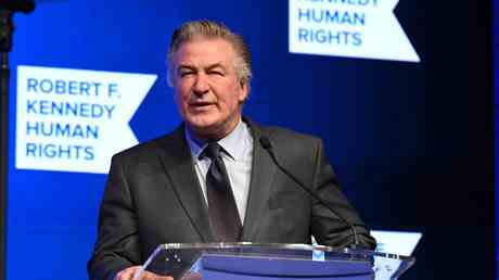 Alec Baldwin verklagt wegen Dreharbeiten zum Kameramann — Unterhaltung