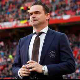 Marc Overmars steht nach Fehlverhalten nicht mehr als Spieler in