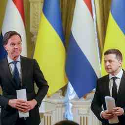 Rutte und internationale Fuehrer verurteilen den russischen Angriff auf die