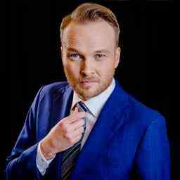 Arjen Lubach zieht auf NPO1 ein juengeres Publikum an das