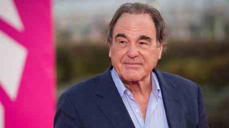 Der legendaere Filmemacher Oliver Stone aeussert sich zum Ukraine Konflikt —