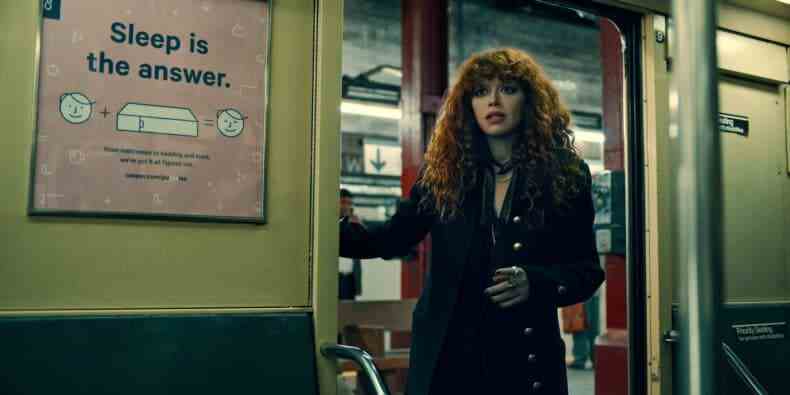 Erscheinungsdatum und Ankuendigungstrailer von Russian Doll Staffel 2 enthuellt