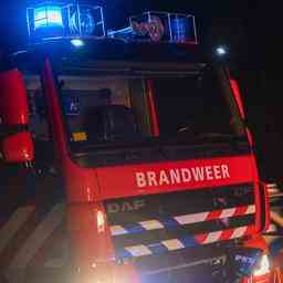 Sehr grosser Brand in Bootsschuppen Den Haag