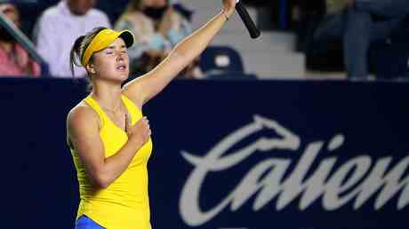 Ukrainischer Tennisstar legt Armeegeluebde ab — Sport