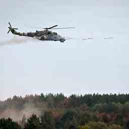 Die Russen werfen der Ukraine einen Raketenangriff auf ein Oeldepot