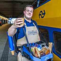 Grosse NS Bahnhoefe erhalten Rueckgabeautomaten fuer Pfandflaschen