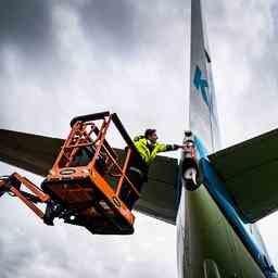 KLM Bodenpersonal veraergert ueber Arbeitsbedingungen und Arbeitsdruck