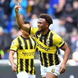 Vitesse zu stark fuer Cambuur Heerenveen gewinnt Derby des Nordens