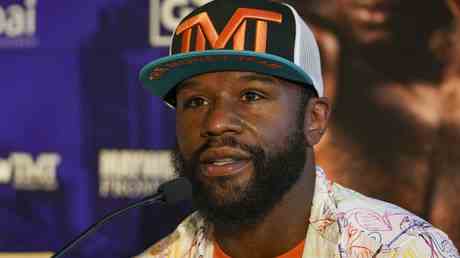 Floyd Mayweather dominiert im letzten Ausstellungskampf VIDEO – Sport