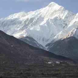 Flugzeug der Tara Air mit 22 Insassen in Nepal verschwunden