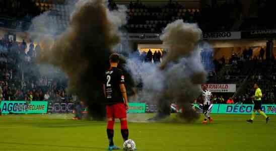 Heracles steigt nach siebzehn Jahren durch den Verlust von Excelsior