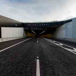 Ketheltunnel A4 bei Rotterdam wegen Personalmangel gesperrt starker Berufsverkehr erwartet