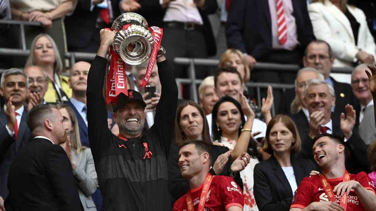 Jürgen Klopp findet, der englische Fußballverband sollte nach dem FA-Cup-Sieg mehr Medaillen schicken.