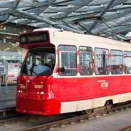 Maedchen nach Kollision mit Strassenbahn verletzt JETZT