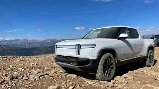 Rivian stellt inmitten anderer Fuehrungs und Organisationsverschiebungen einen neuen COO