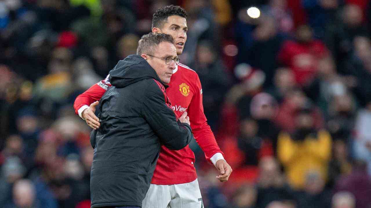 Cristiano Ronaldo mit dem derzeitigen (Interims-)Trainer von Manchester United, Ralf Rangnick.