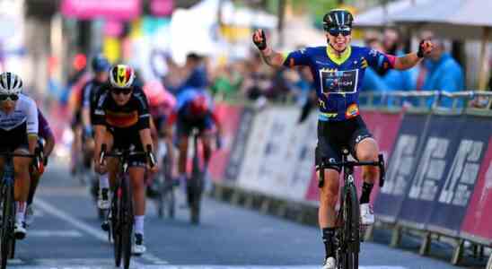 Wiebes komplettiert Hattrick in RideLondon Classique und holt auch den