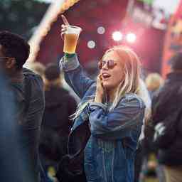 Wir trinken unser Bier fast wie gewohnt