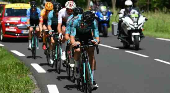 Gaudu schlaegt den jubelnden Van Aert in der dritten Etappe