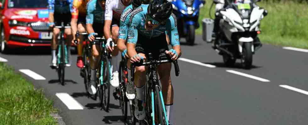 Gaudu schlaegt den jubelnden Van Aert in der dritten Etappe