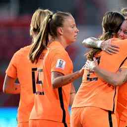 Orangenfrauen gewinnen Geisterduell mit Weissrussland und machen grossen Schritt in