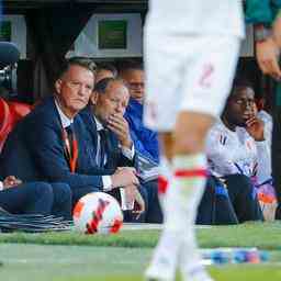 Van Gaal erklaert scharfe Kritik an Kuip Fans koennen es