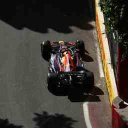 Verstappen Dritter im zweiten Training von Baku Leclerc faehrt Bestzeit