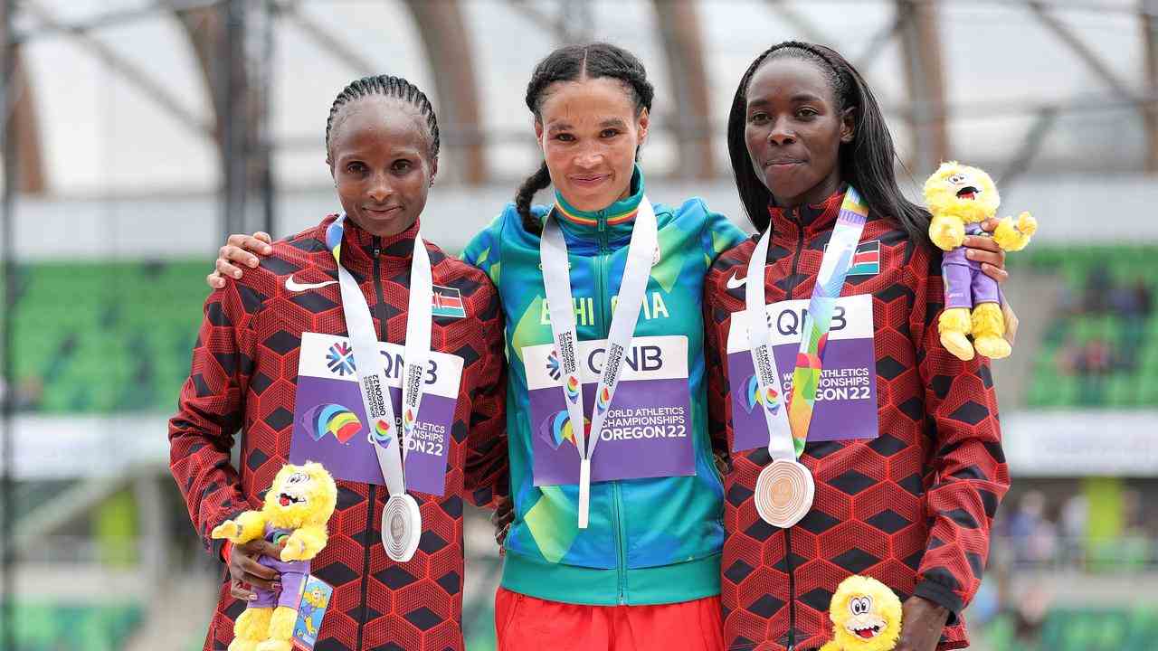 Das Podium der 10.000 Meter.