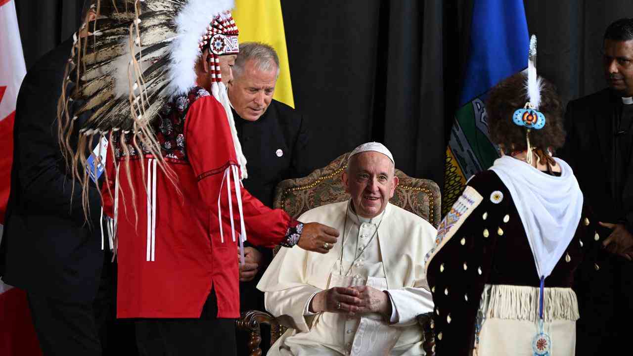 Der Papst kam am Sonntag für einen sechstägigen Besuch in Kanada an.  Für ihn ist es die längste Reise seit 2019.