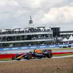 Die Fahrer bereiten sich auf das zweite Training in Silverstone