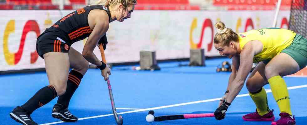 Eishockeyspieler kaempfen sich an Australien vorbei und sind zum siebten