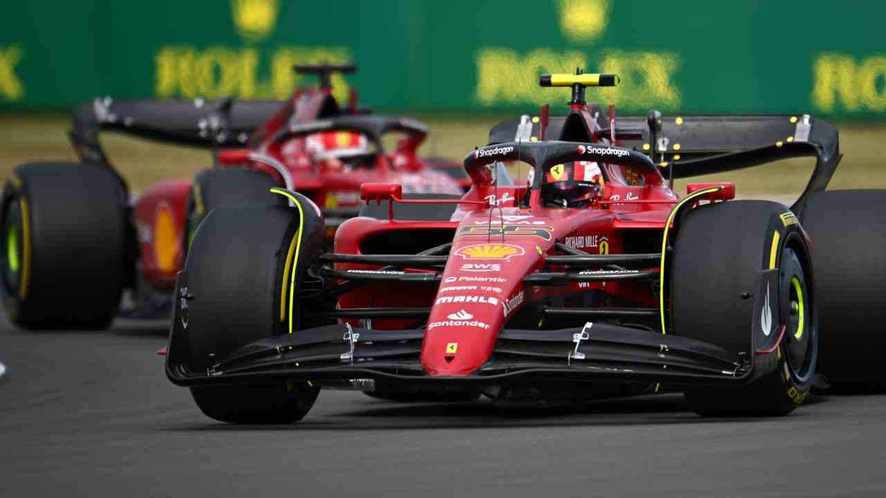 Carlos Sainz für Charles Leclerc