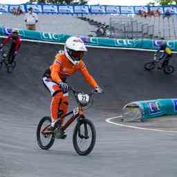 Merel Smulders erobert Bronze bei der BMX WM kein Finale fuer