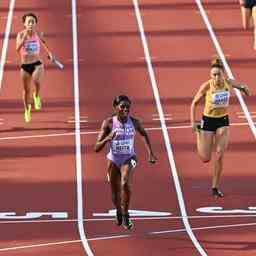 Niederlaendische Staffelteams enttaeuschen in Serie 4x100 Meter bei Weltcup