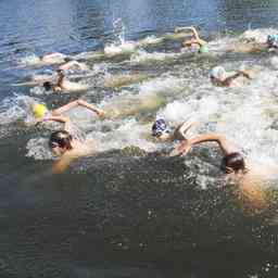 Nr 15 Ausgabe von Rotterdam Swim JETZT