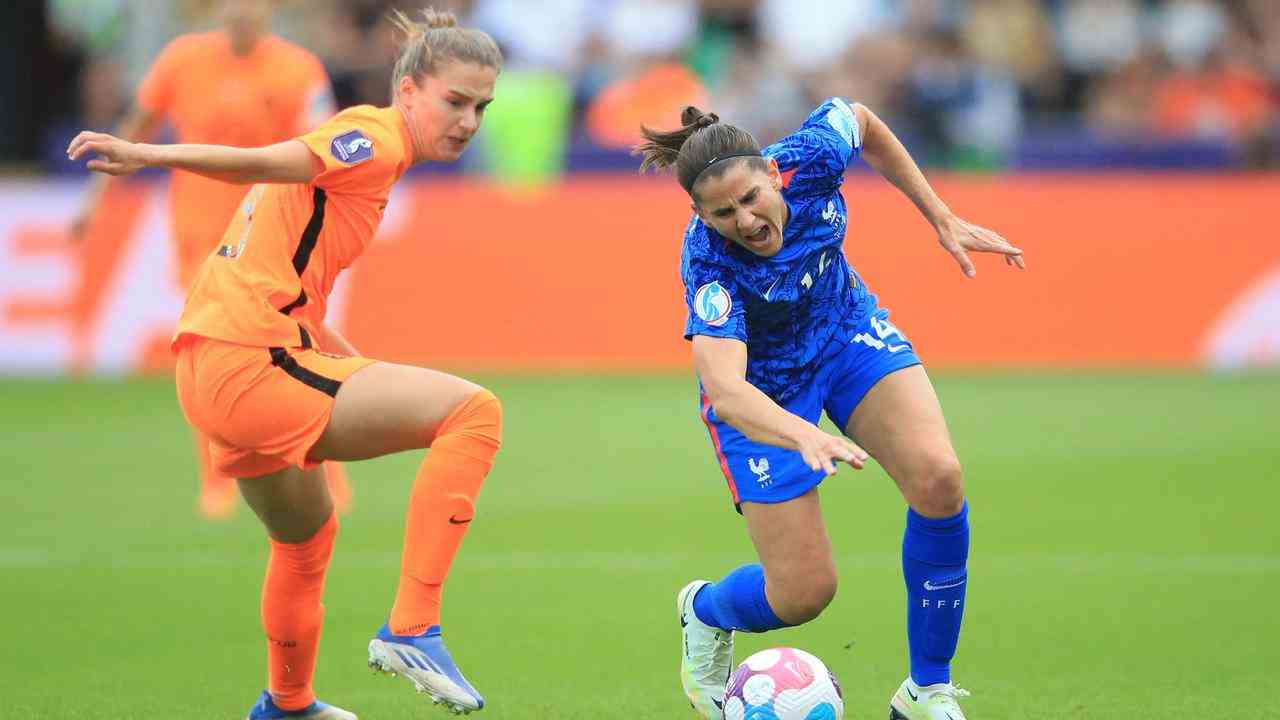 Die zurückgekehrte Starspielerin Vivianne Miedema musste dem Ball oft hinterherjagen.