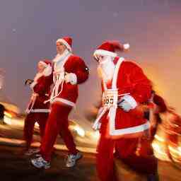 Rotary Santa Run Leiden sucht Wohltaetigkeitsorganisationen zur Unterstuetzung JETZT