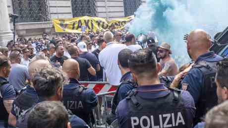 Taxifahrer protestieren in Rom VIDEO — World