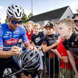 Van der Poel feiert zweiten Sieg im Kriterium in Surhuisterveen