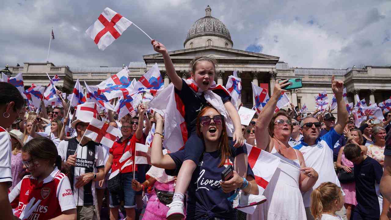 Im ausverkauften Wembley besiegte England am Sonntag den achtmaligen Europameister Deutschland im Finale (2:1).