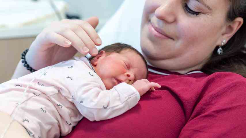 1661642969 799 Foto von Ihrem Fruehgeborenen Diese Foundation faengt Mini Babys liebevoll ein