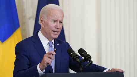 Biden will Regimewechsel in Russland – Ex Kongressabgeordnete — World