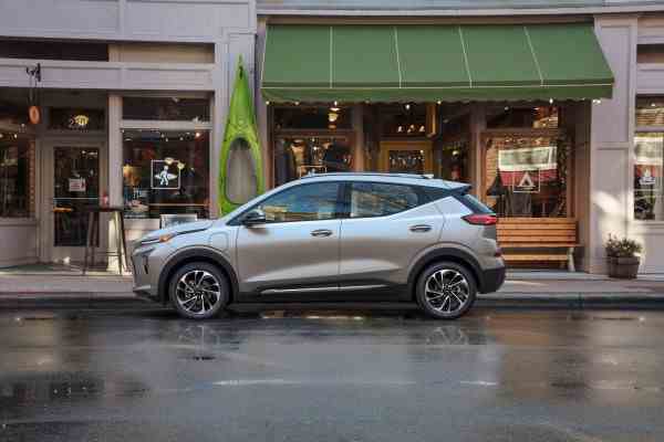 Chevy Bolt Besitzer muessen zwischen Rabatten und Batteriedefektklagen waehlen – Tech