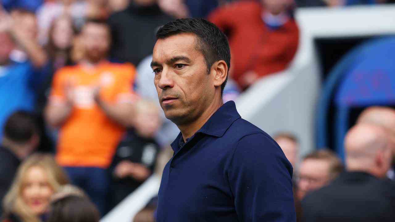 Giovanni van Bronckhorst nahm in der Saison 2017/2018 als Trainer von Feyenoord an der Champions League teil.