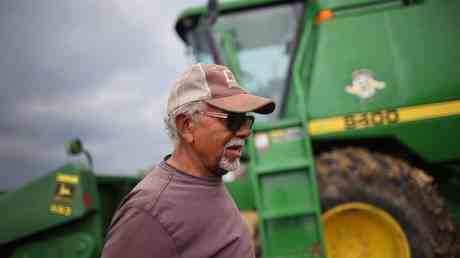 Die Biden Administration will mehr nicht weisse Farmer — World