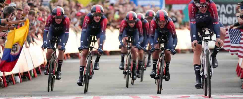 Jumbo Visma gewinnt Mannschaftszeitfahren Vuelta in Utrecht Gesink im Leadertrikot