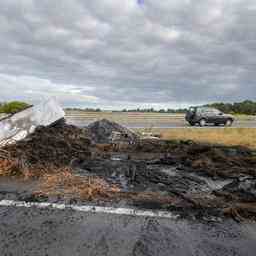 Landwirt der Muell auf der A18 entsorgt hat erhaelt achtzig