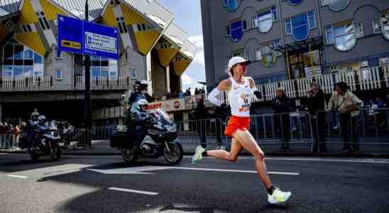 Marathon Wunder Brinkman debuetiert bei EM „Ich wollte ein Hockey Girl in