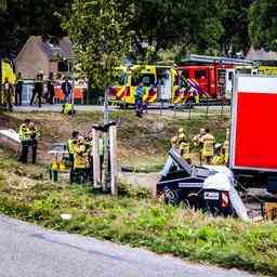 Mehrere Tote bei einem Nachbarschaftsfest in Nieuw Beijerland nachdem ein Lastwagen